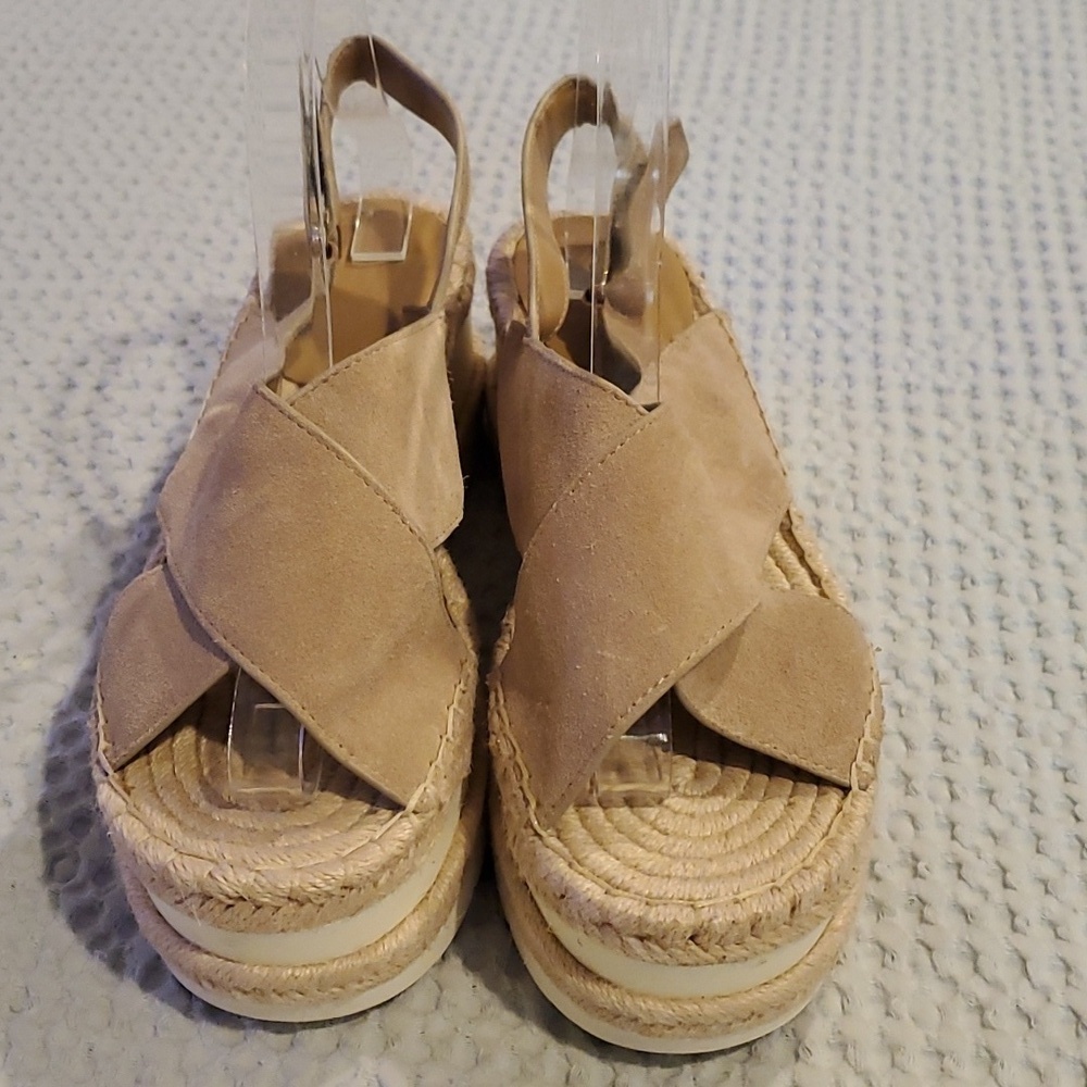 Marc Fisher Beige Gandy Platform Espadrille Sandal, Size 9 M US